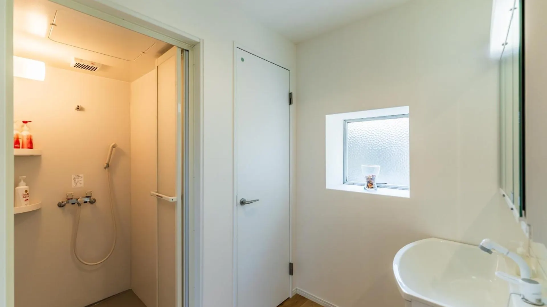 Ξενοδοχείο Flower Base Lily House - Vacation Stay 55464V Φουκουόκα